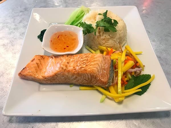 Pan Fried Salmon & Mango Salad Plate