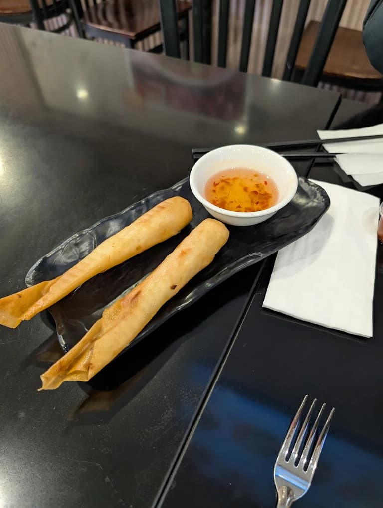 Crispy Shrimp Spring Roll (1)